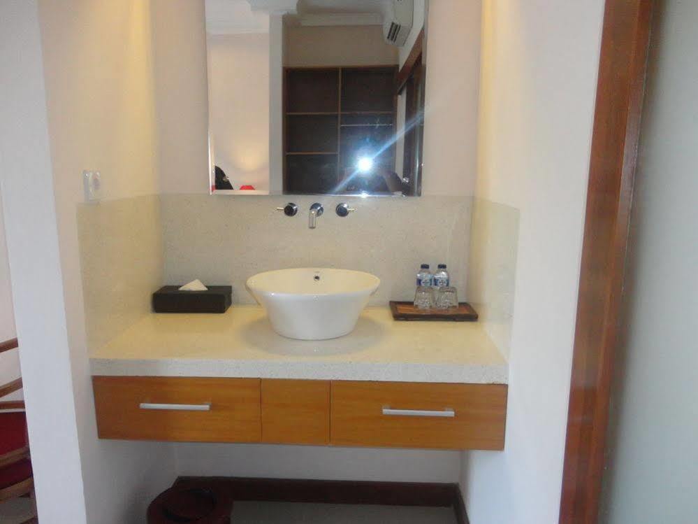 Md Guesthouse By Best Deals Asia Hospitality Семиньяк Экстерьер фото