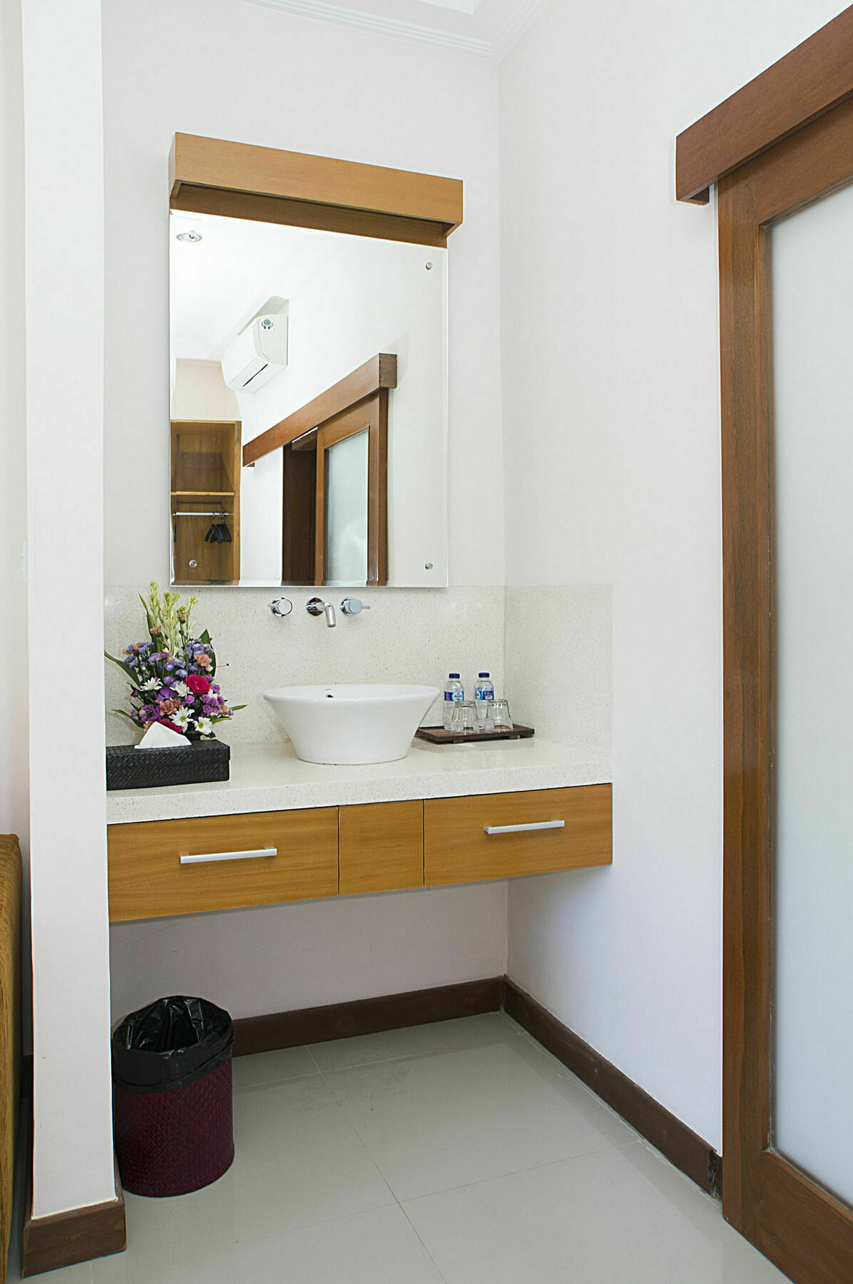 Md Guesthouse By Best Deals Asia Hospitality Семиньяк Экстерьер фото
